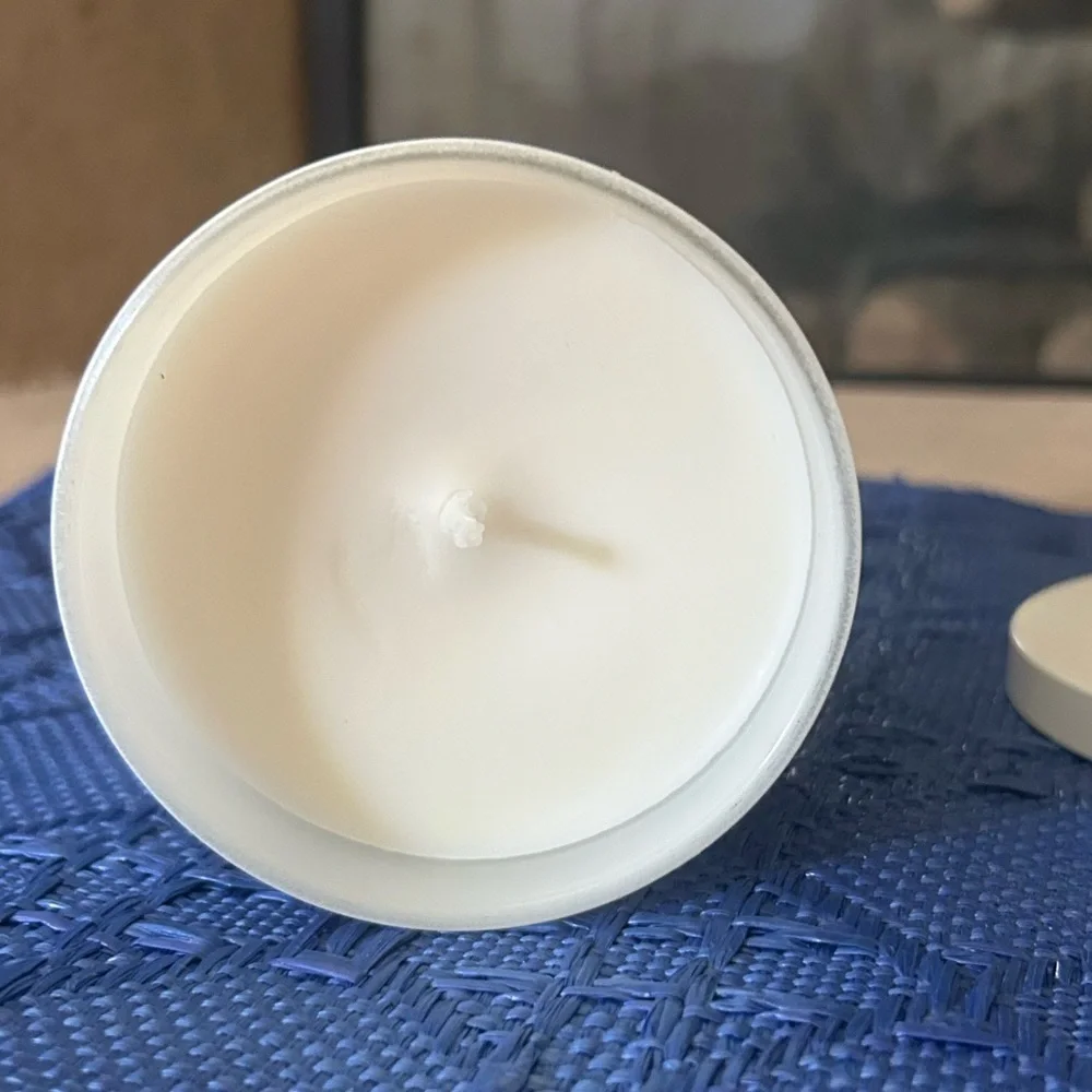 Leoben Company Slow Burn Romance White Scented Candle